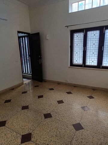 2 BHK Builder Floor For Rent in Safdarjang Enclave