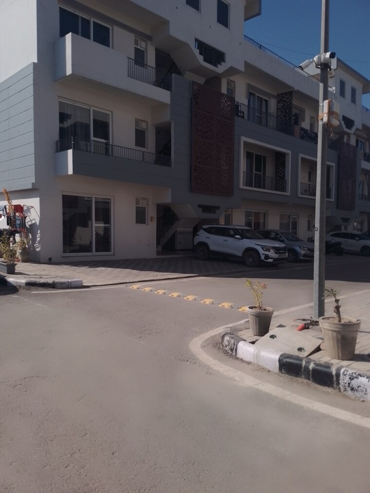 Exterior View, ludhiana chandigarh hwy 3 Bedroom 133 Sq.Yd. Apartment In LudhianA Chandigarh Hwy Mohali 8311091