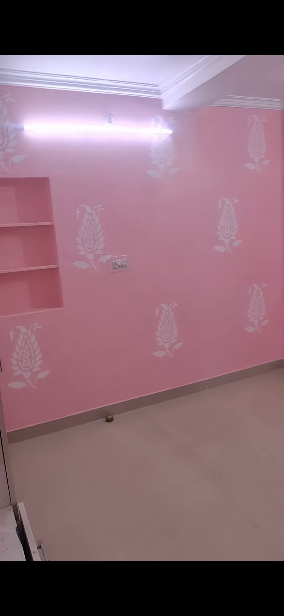 3.5 BHK + Study Room Apartment For Sale in Janta Flat Mayur Vihar ph