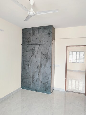 Room in 2 BHK Apartment at Sampangi Rama Nagar – for Rent