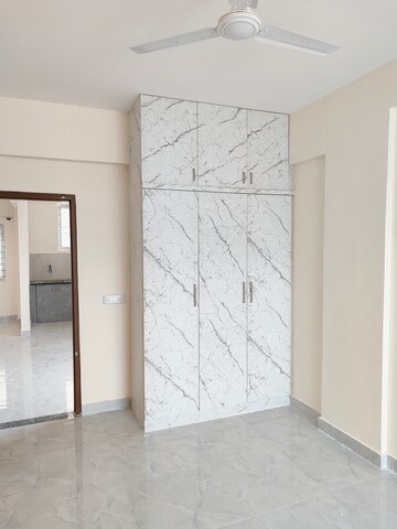 Room in 2 BHK Apartment at Sampangi Rama Nagar – for Rent