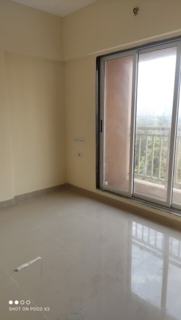 Room in 1 BHK Apartment at Vihang Valley Phase 3, Kasarvadavali – for Rent