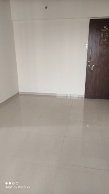Room in 1 BHK Apartment at Vihang Valley Phase 3, Kasarvadavali – for Rent