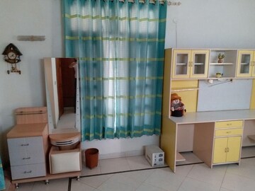 Furnished Amenities in 3 BHK Villa at Sector 70 – for Rent