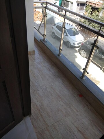 Balcony in 4 BHK Apartment at Manimajra – for Rent