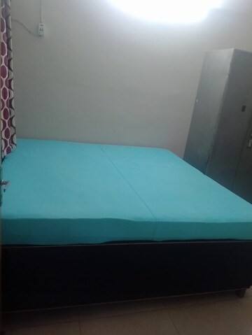 Bedroom in 2 BHK Builder Floor at Vaishali Sector 5 – for Rent