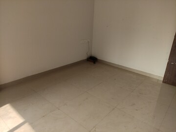 Room in 2 BHK Apartment at Vihang Valley Phase 3, Kasarvadavali – for Rent