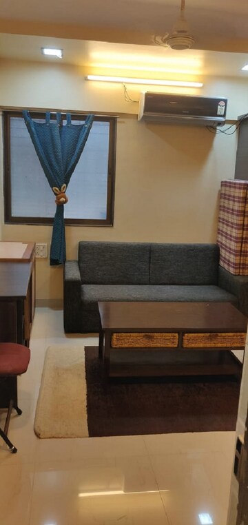1 BHK Apartment For Rent in Bandra West