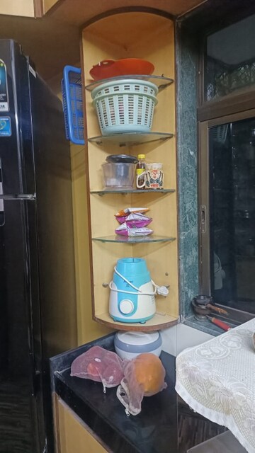 Furnished Amenities in 1 BHK Apartment at Lokhandwala Complex, Andheri West – for Rent