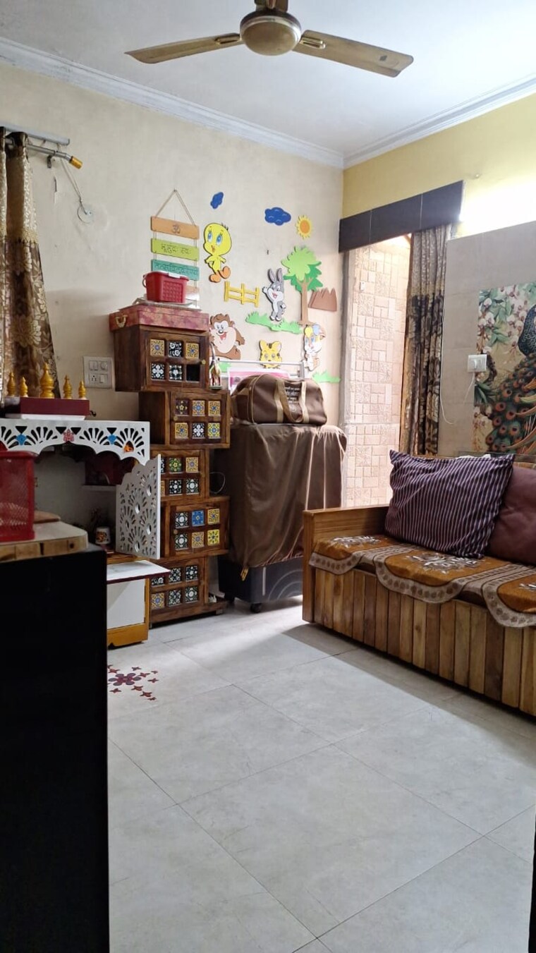 Living Room, ip extension 3 Bedroom 1300 Sq.Ft. Apartment In Ip Extension Delhi 8311556