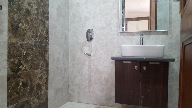 Bathroom, signature-global-the-millennia 2 Bedroom 800 Sq.Ft. Apartment In Sector 37d Gurgaon 8311549