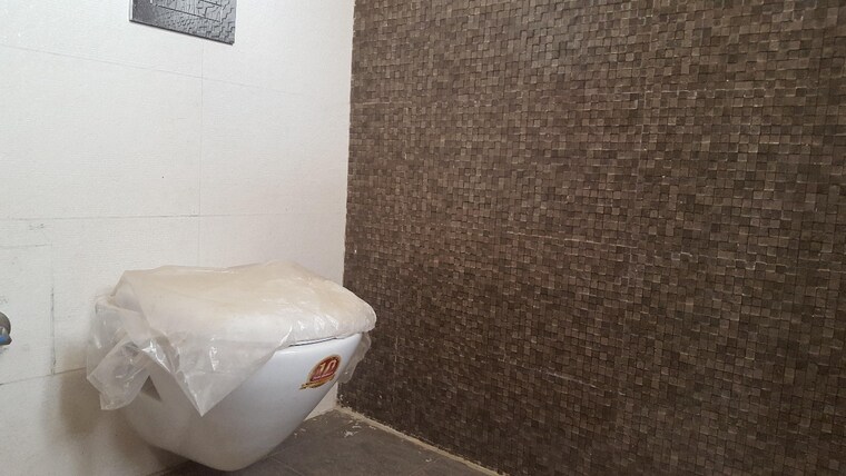 Bathroom, signature-global-the-millennia 2 Bedroom 800 Sq.Ft. Apartment In Sector 37d Gurgaon 8311600