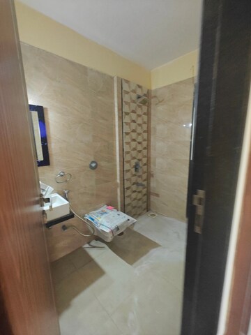 Bathroom in 2 BHK Apartment at Meredian Meadows, Seawoods – for Rent