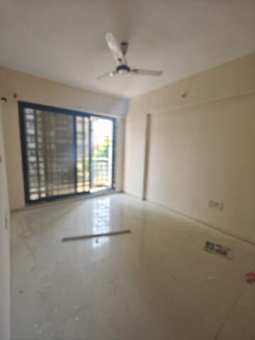 Room in 2 BHK Apartment at Meredian Meadows, Seawoods – for Rent