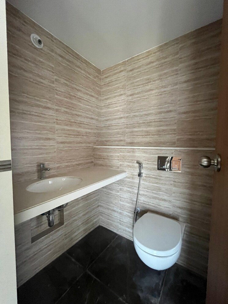 Bathroom, lodha-codename-premier 2 Bedroom 572 Sq.Ft. Apartment In Dombivli East Thane 8311699
