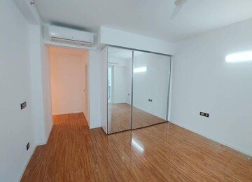 Bedroom in 4 BHK Apartment at DLF The Crest, Sector 54 – for Sale