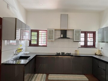 Kitchen in 4 BHK Villa at Thrissur 1 – for Sale