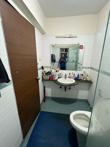 Master Bedroom in 2 BHK Apartment at Yarrow Yucca Vinca, Chandivali – for Rent