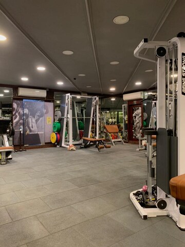 Gym in  Showroom at K Raheja Vihar, Powai – for Rent