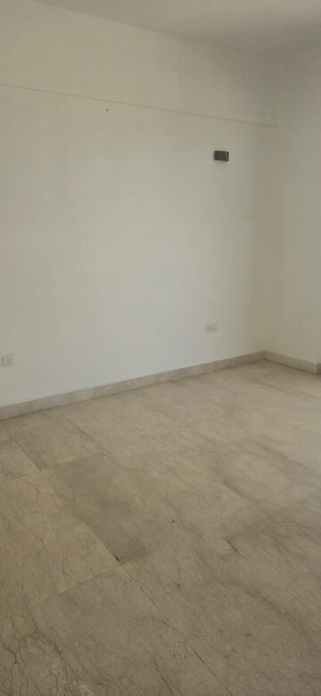 Room in 3 BHK Apartment at Puri Aanandvilas, Sector 81 – for Rent