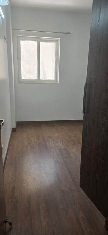 Room in 3 BHK Apartment at Puri Aanandvilas, Sector 81 – for Rent