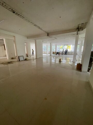 Room in  Showroom at K Raheja Vihar, Powai – for Rent