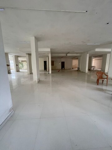 Room in  Showroom at K Raheja Vihar, Powai – for Rent