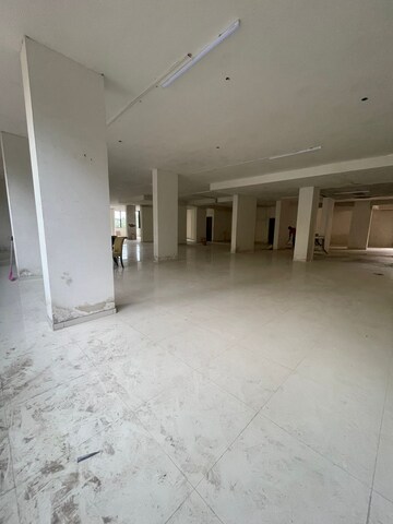 Room in  Showroom at K Raheja Vihar, Powai – for Rent