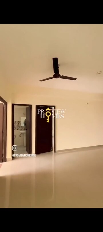 Room in 3 BHK Apartment at Proview Officer City, Raj Nagar Extension – for Rent