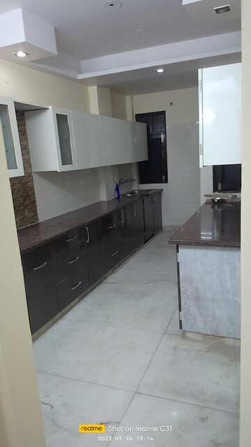Kitchen in 3 BHK Builder Floor at Paschim Vihar – for Rent