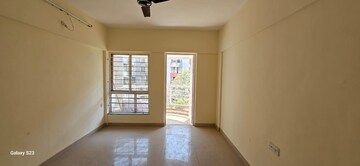 Room in 3 BHK Apartment at DSK Vishwa, Dhayari – for Sale