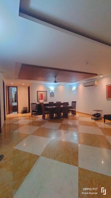 Living Room in 3 BHK Builder Floor at Defence Colony – for Rent