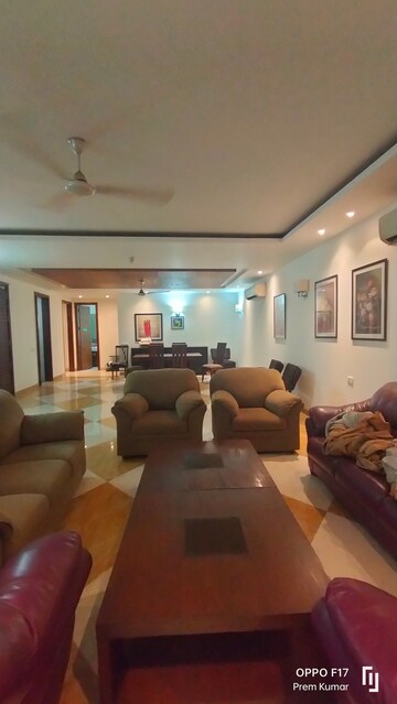 3 BHK Builder Floor For Rent in Defence Colony