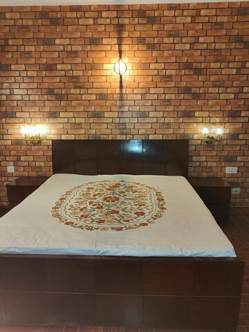 Bedroom in 2 BHK Builder Floor at Defence Colony – for Rent