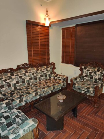 Living Room in 2 BHK Builder Floor at Defence Colony – for Rent
