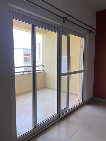 Room in 2 BHK Apartment at Abodh Valmark, Hebbal – for Rent
