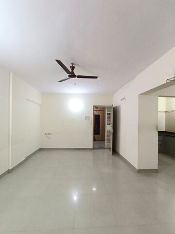 Room in 3 BHK Apartment at Siddhivinayak Shubhashree Residential, Akurdi – for Rent