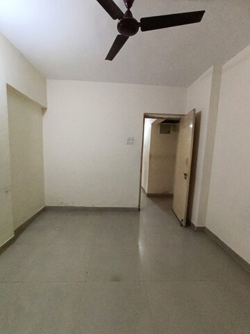Room in 3 BHK Apartment at Siddhivinayak Shubhashree Residential, Akurdi – for Rent