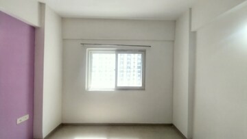Room in 3 BHK Apartment at Alpine Pyramid, Sahakara Nagar – for Rent