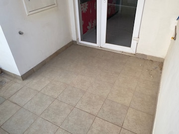 Room in 2.5 BHK Apartment at Mantri Lithos, Thanisandra – for Rent