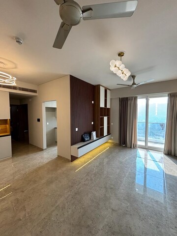 Room in 3.5 BHK Apartment at M3M Sky City, Sector 65 – for Rent