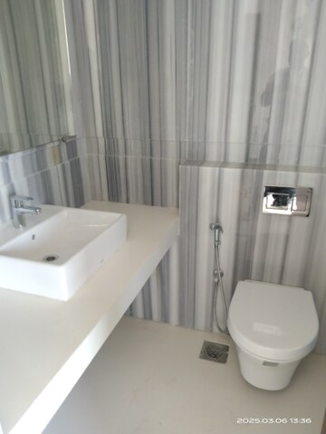  3 BHK Apartment at Kalpataru Radiance, Goregaon West – for Rent