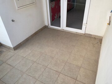 Room in 2.5 BHK Apartment at Mantri Lithos, Thanisandra – for Rent
