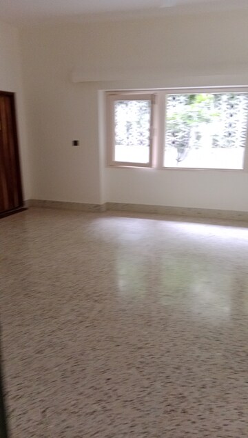 Room in 3 BHK Apartment at Signature Global Synera, Sector 81 – for Sale