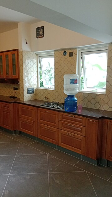 Furnished Amenities in 3 BHK Apartment at Signature Global Synera, Sector 81 – for Sale