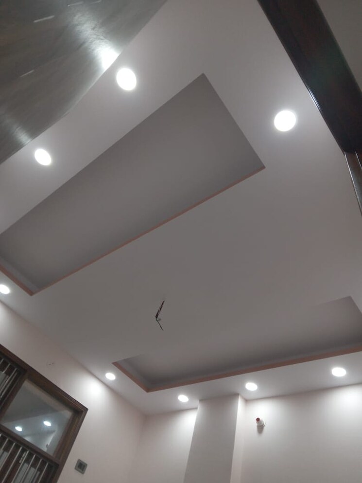 undefined, laxmi nagar 3 Bedroom 71 Sq.Yd. Builder Floor In Laxmi Nagar Delhi 8313713