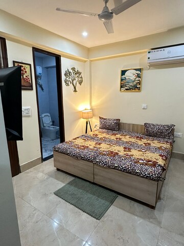 Bedroom in 3 BHK Apartment at Huda Staff Colony, Sector 46 – for Rent
