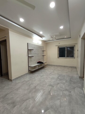 Room in 2 BHK Apartment at Raghavendra Arcade, Kondapur – for Rent