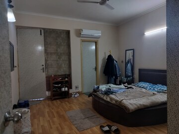 Bedroom in 3 BHK Builder Floor at SS Mayfield Gardens, Sector 51 – for Rent
