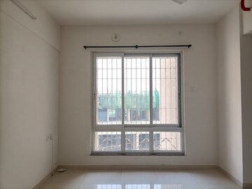 Room in 1 BHK Apartment at Puranik Rumah Bali, Ghodbunder Road – for Sale